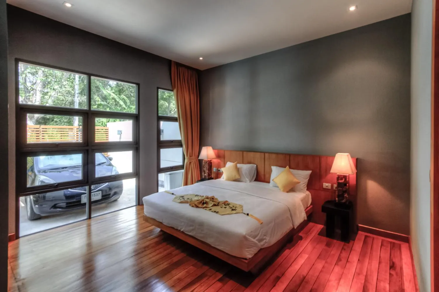 Property image - full photo 18