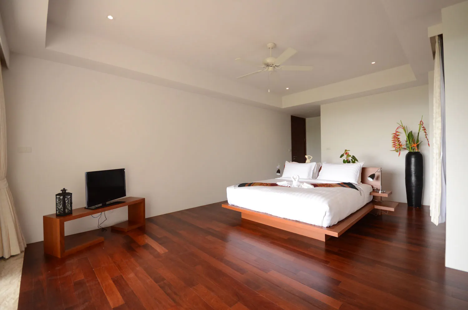 Property image - full photo 20