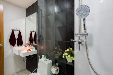 Property image - full photo 6