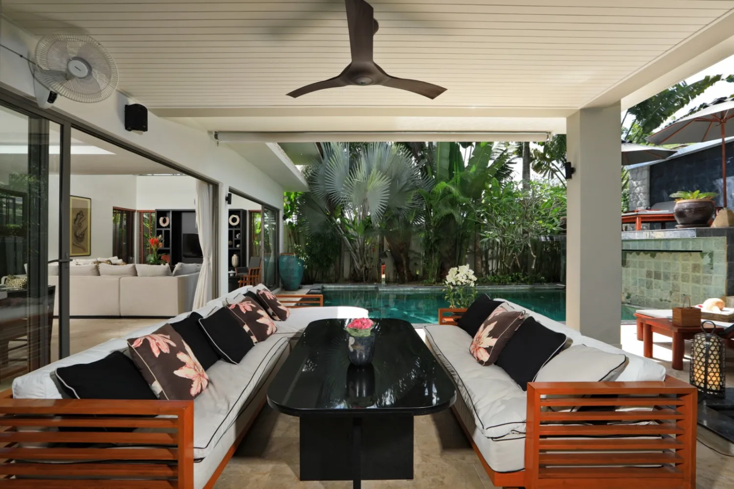 Property image - full photo 6