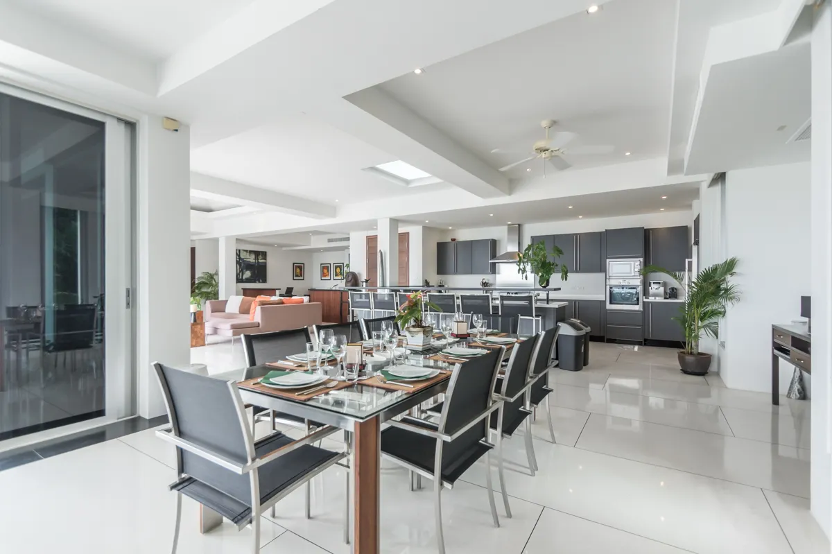 Property image - full photo 3