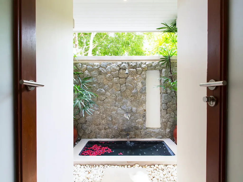 Property image - full photo 6