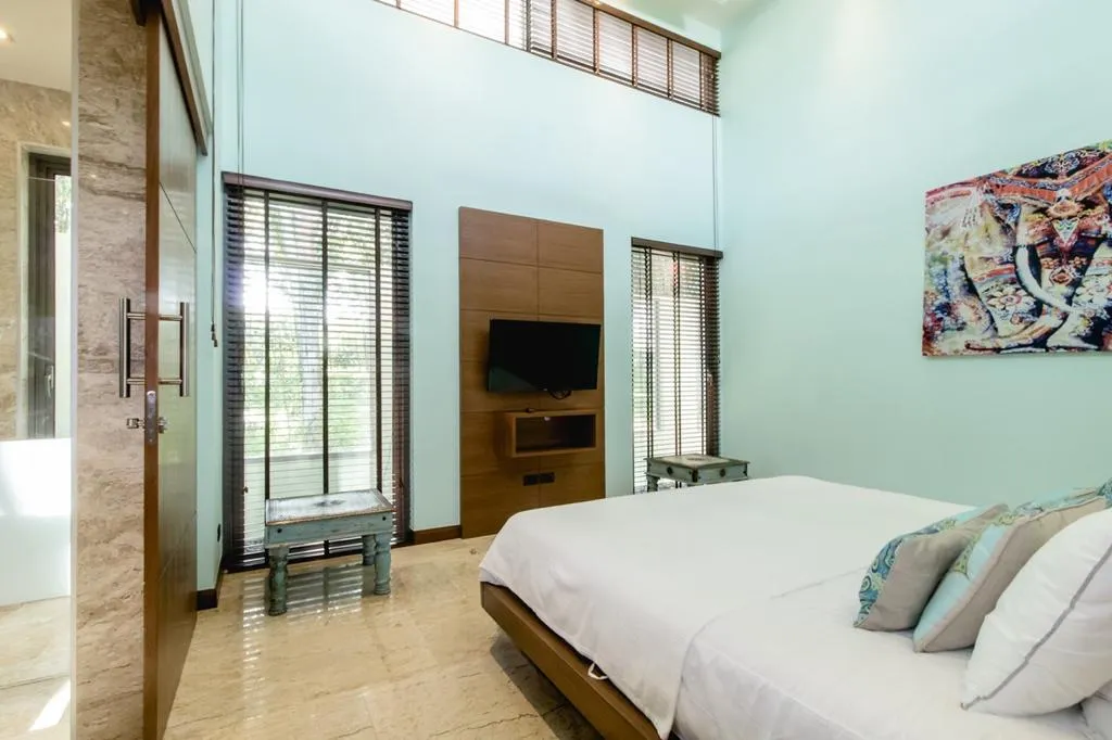 Property image - full photo 18