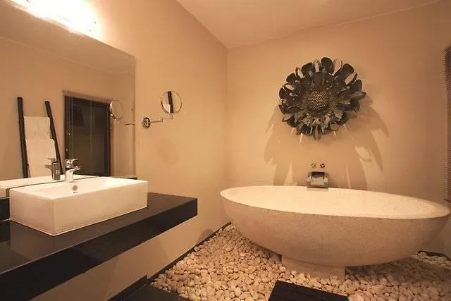 Property image - full photo 9