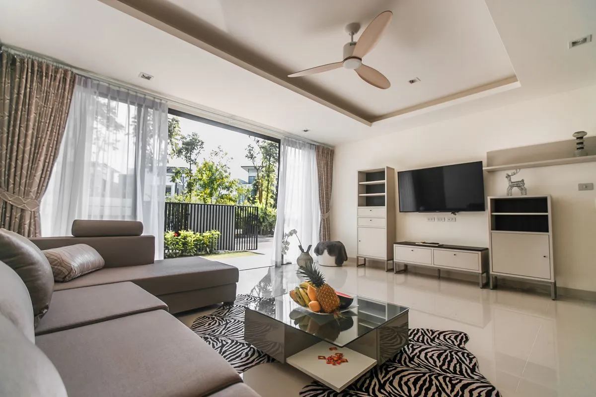 Property image - full photo 1