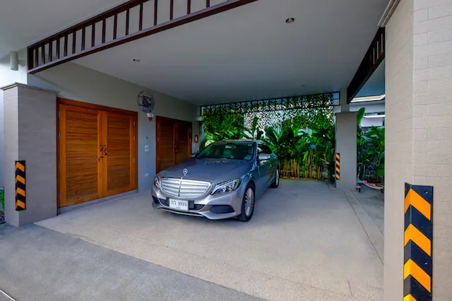 Property image - full photo 28