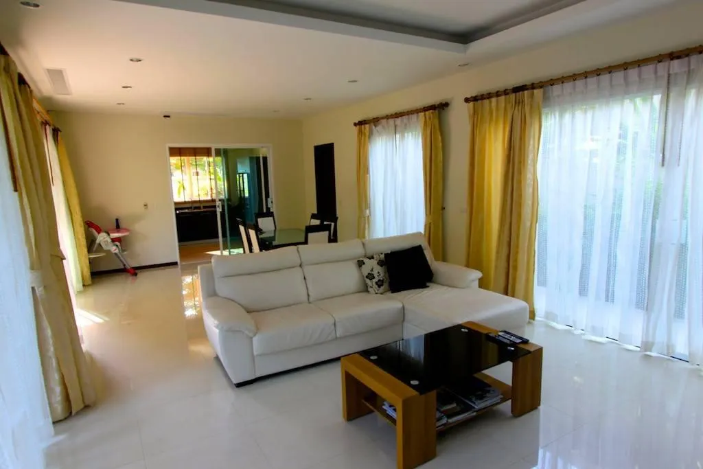 Property image - full photo 29
