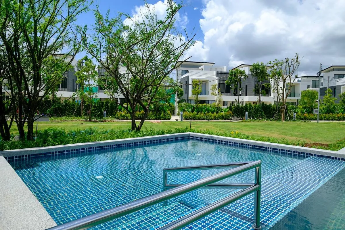 Property image - full photo 23