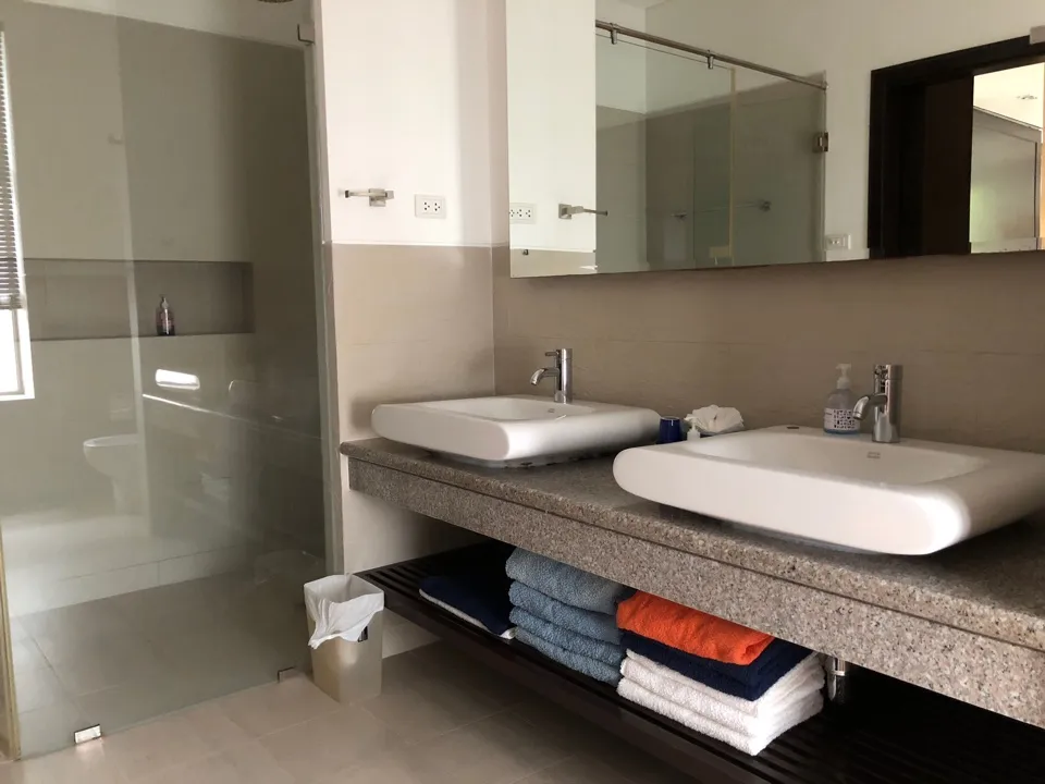 Property image - full photo 14