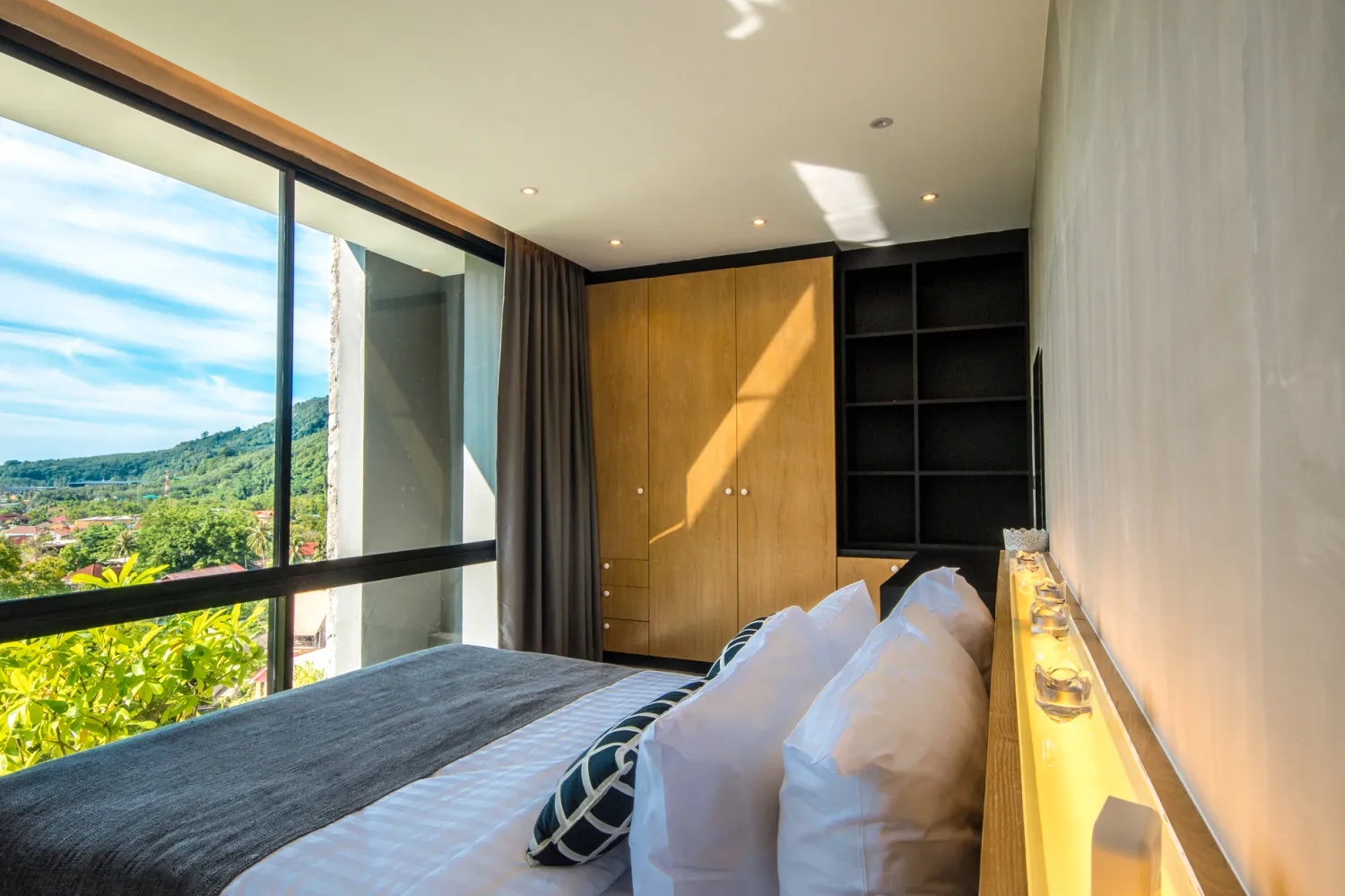 Property image - full photo 30