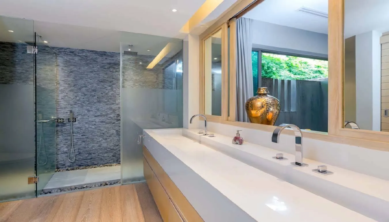 Property image - full photo 22