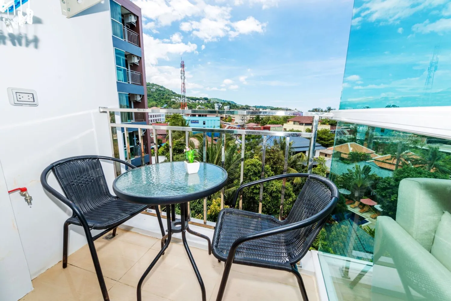 Property image - full photo 6
