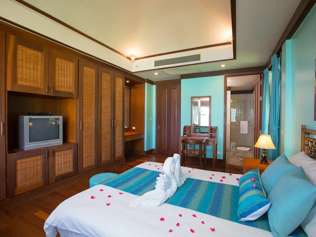 Property image - full photo 20