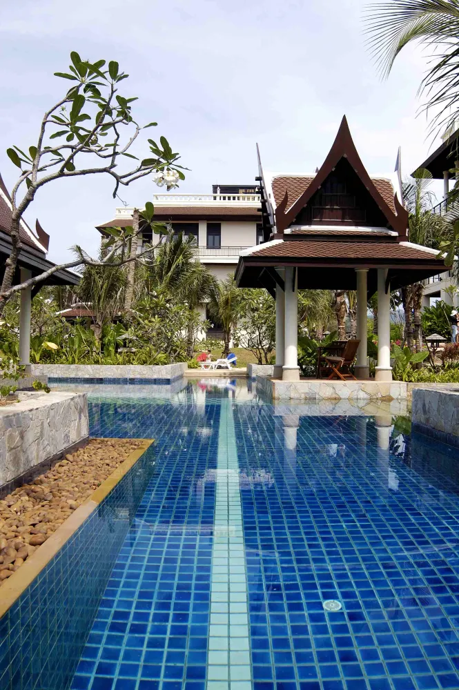 Property image - full photo 2