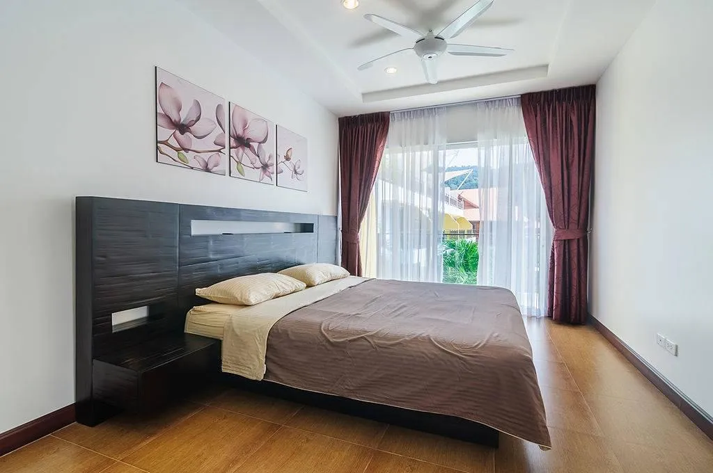 Property image - full photo 35