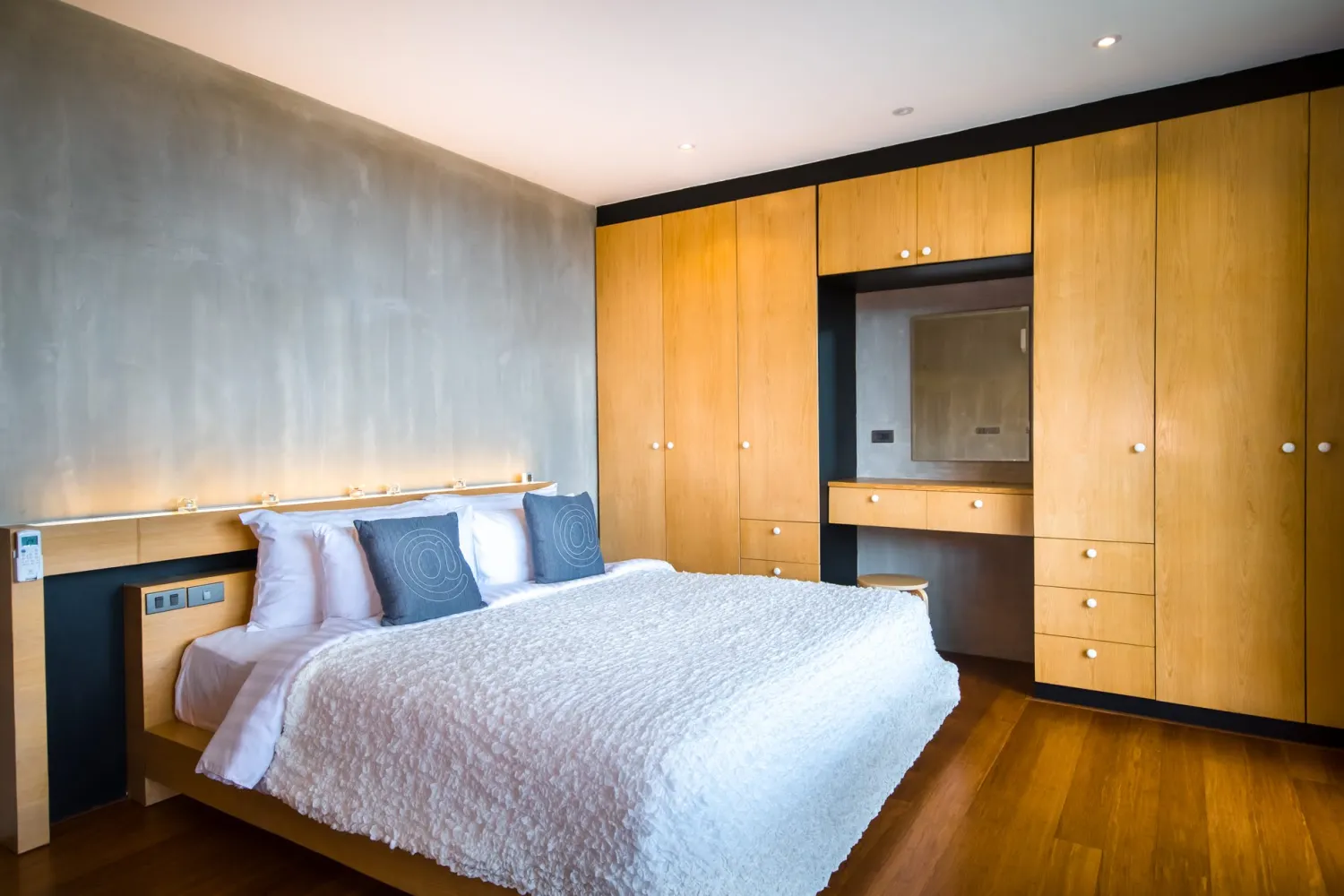 Property image - full photo 11