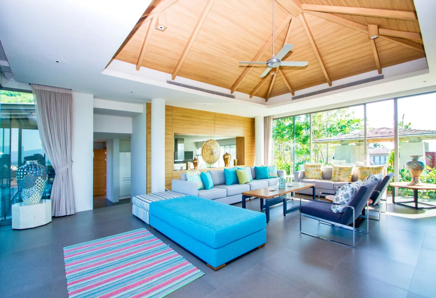 Property image - full photo 2