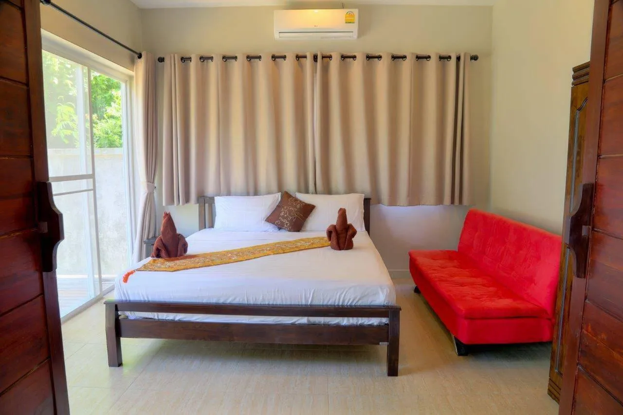 Property image - full photo 17