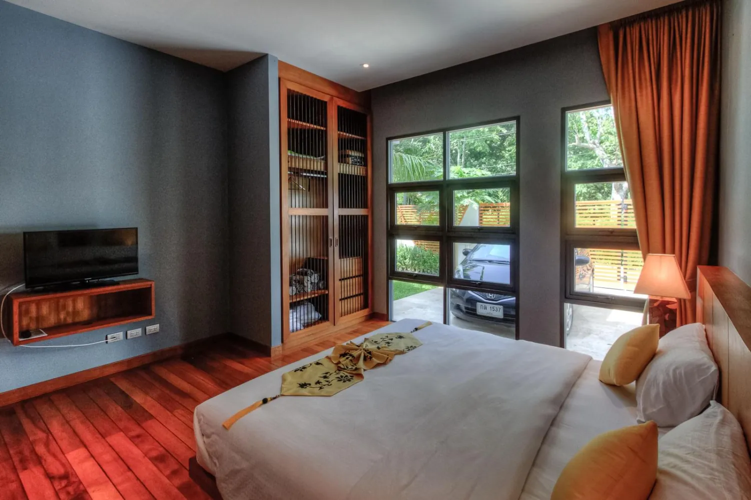 Property image - full photo 22