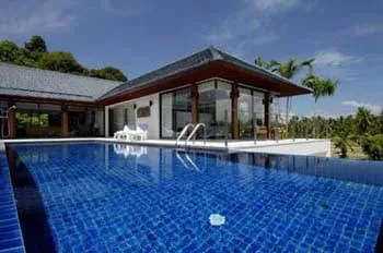 Property image - full photo 3