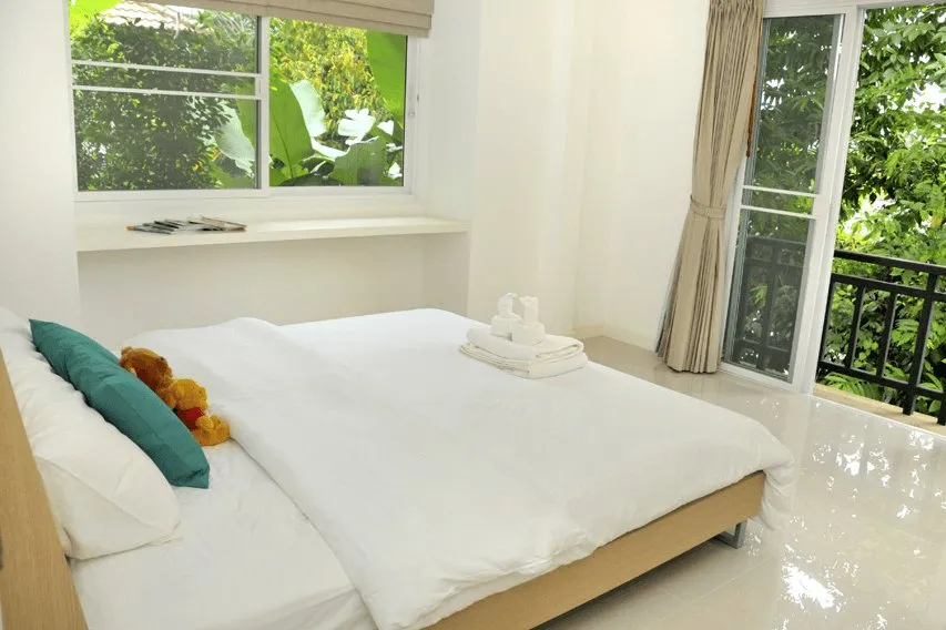 Property image - full photo 8