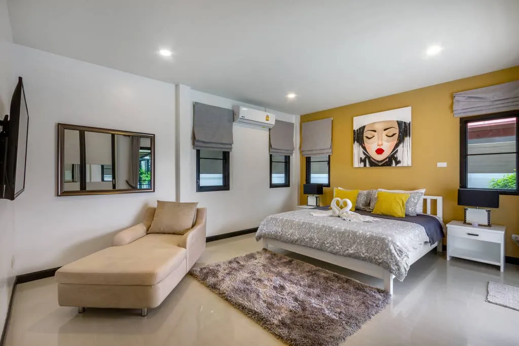 Property image - full photo 10