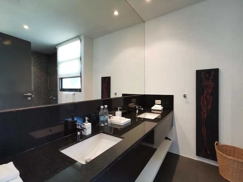 Property image - full photo 7