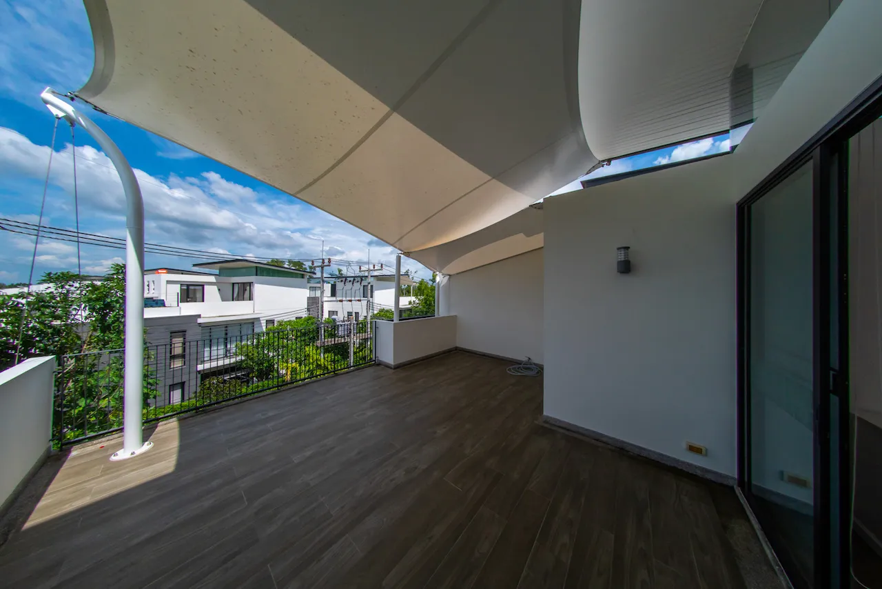 Property image - full photo 35
