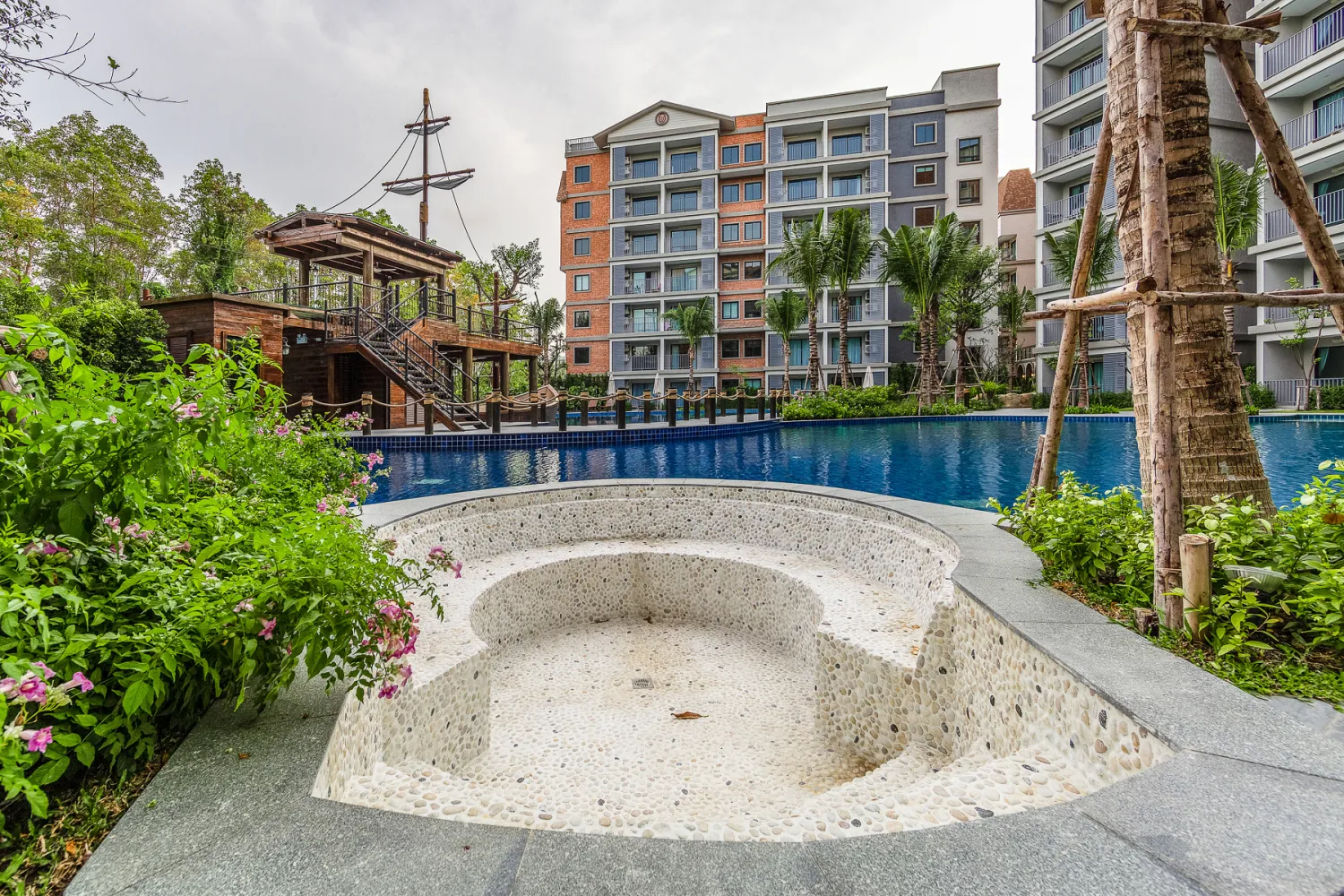 Property image - full photo 30