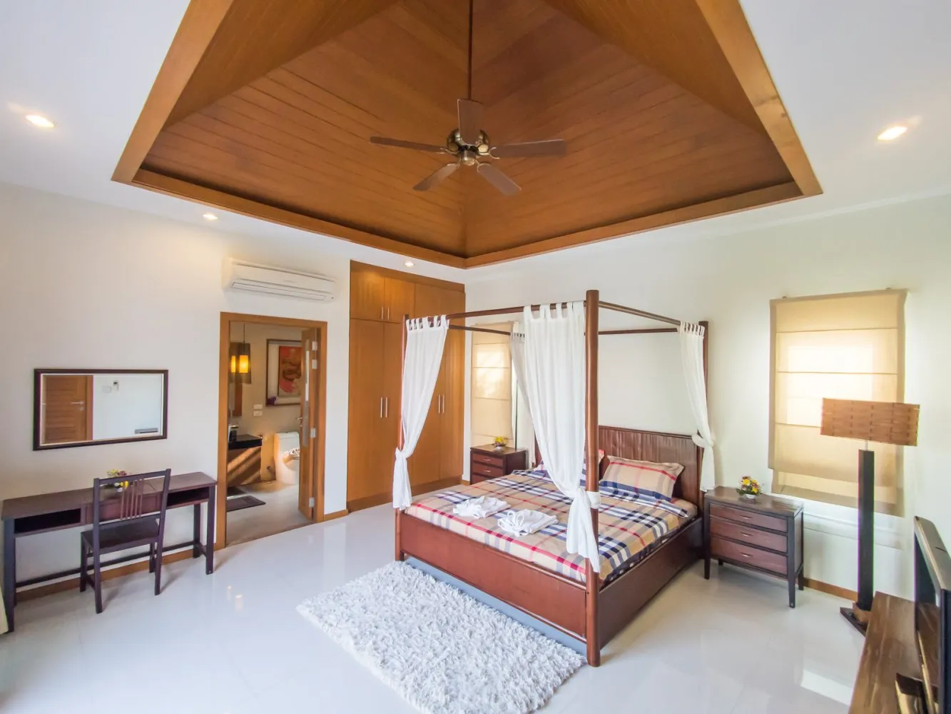 Property image - full photo 29