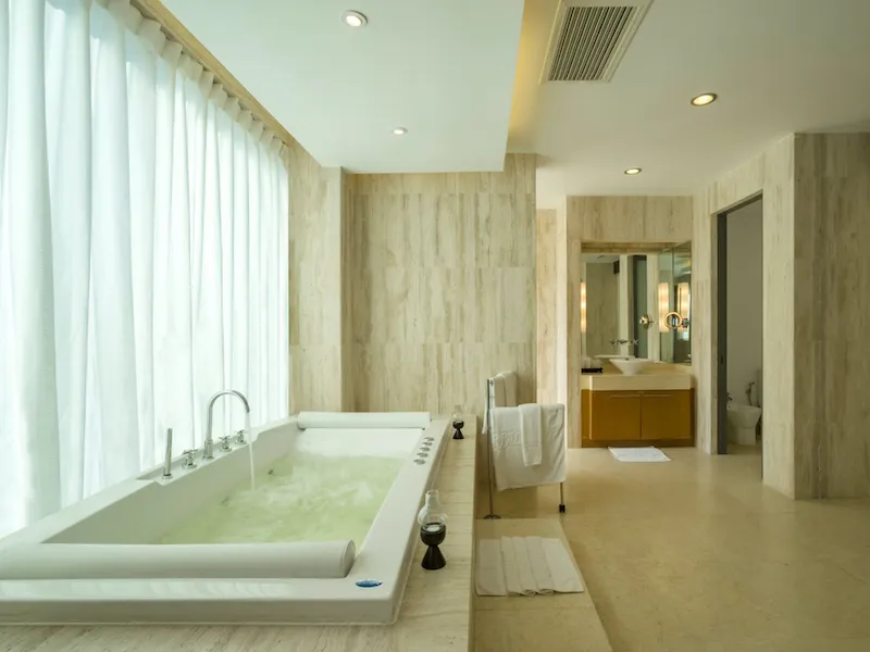 Property image - full photo 10