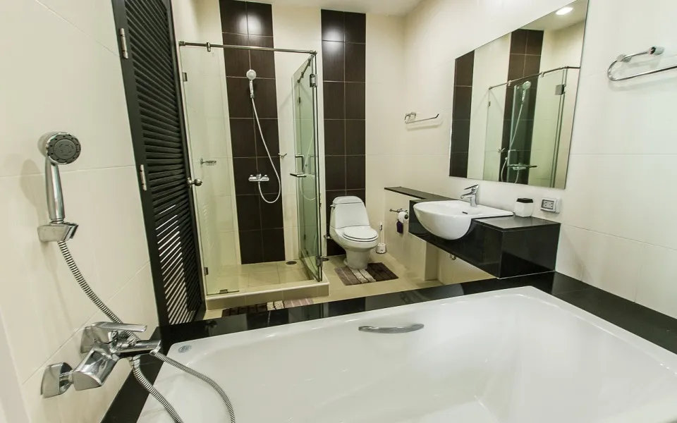 Property image - full photo 31