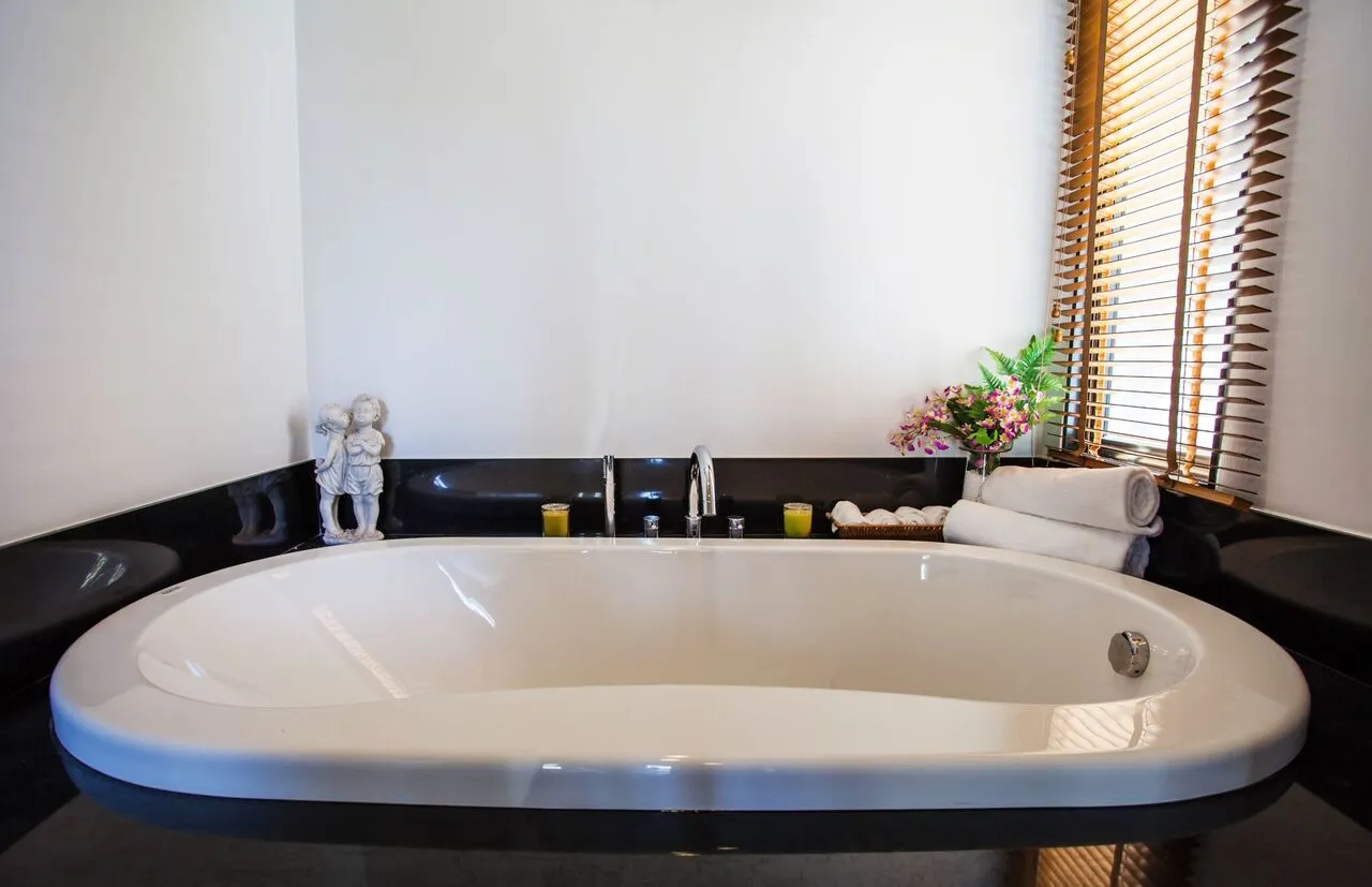 Property image - full photo 15