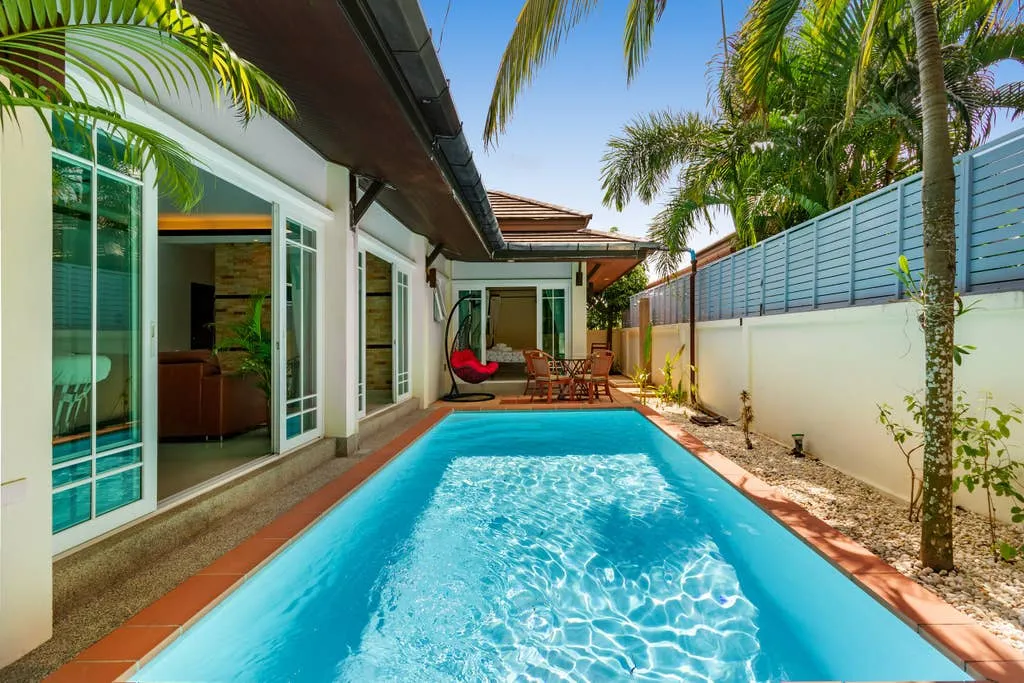Property image - full photo 4