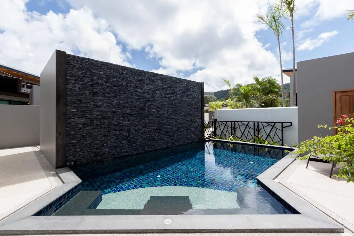 Property image - full photo 4