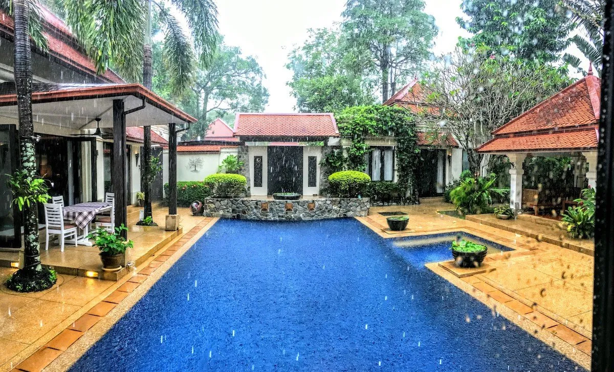 Property image - full photo 11