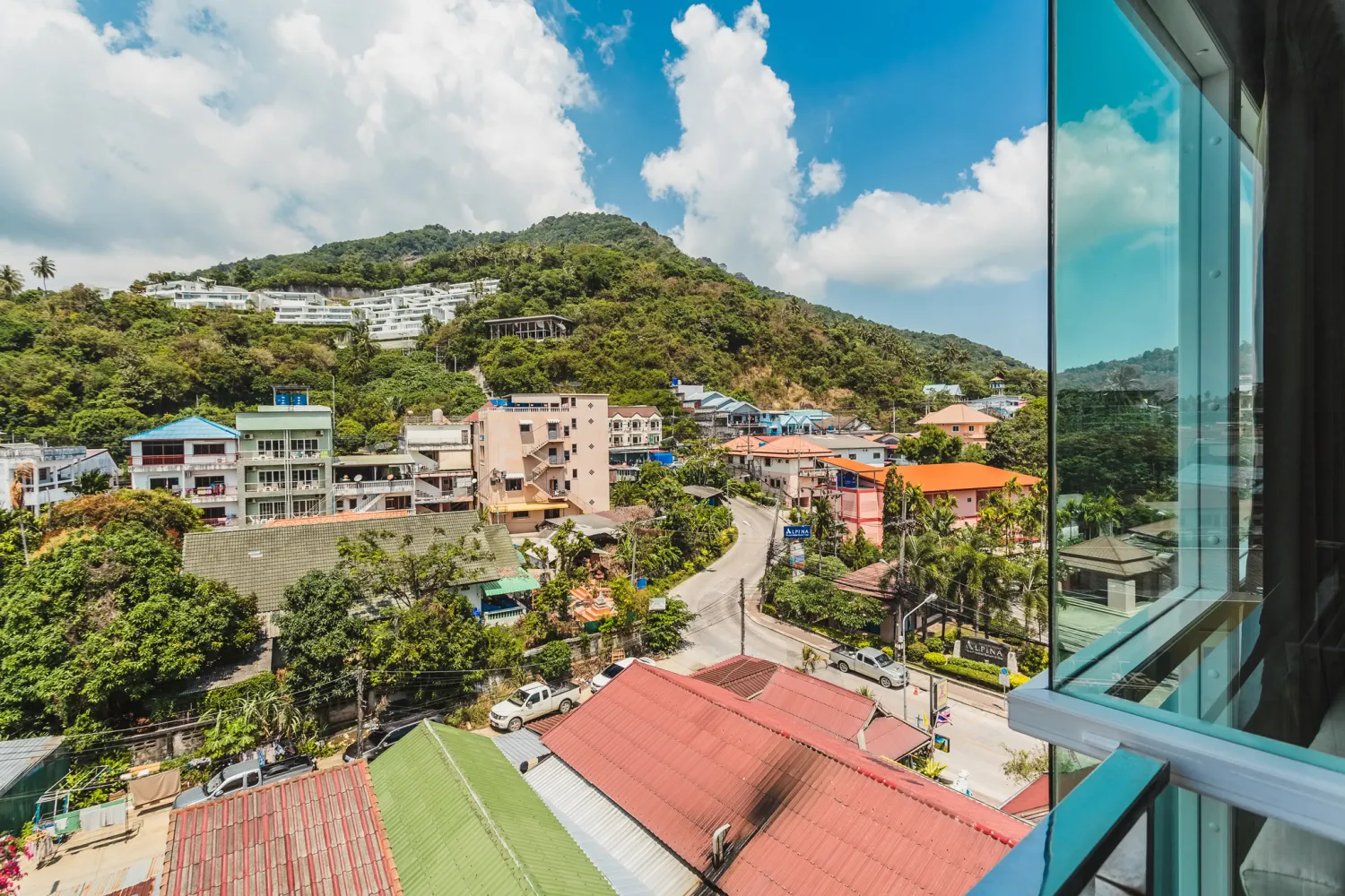 Property image - full photo 12
