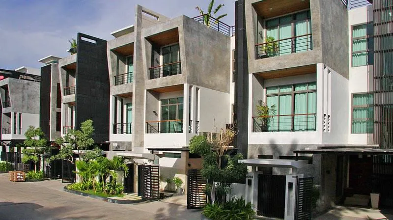 Property image - full photo 6