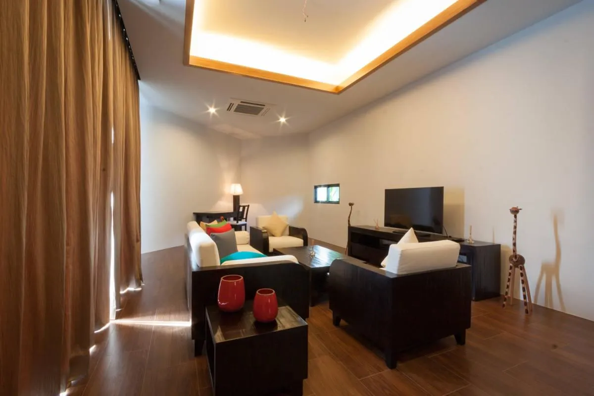 Property image - full photo 7