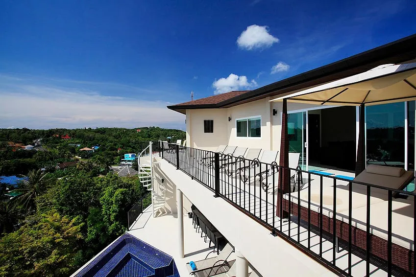 Property image - full photo 4