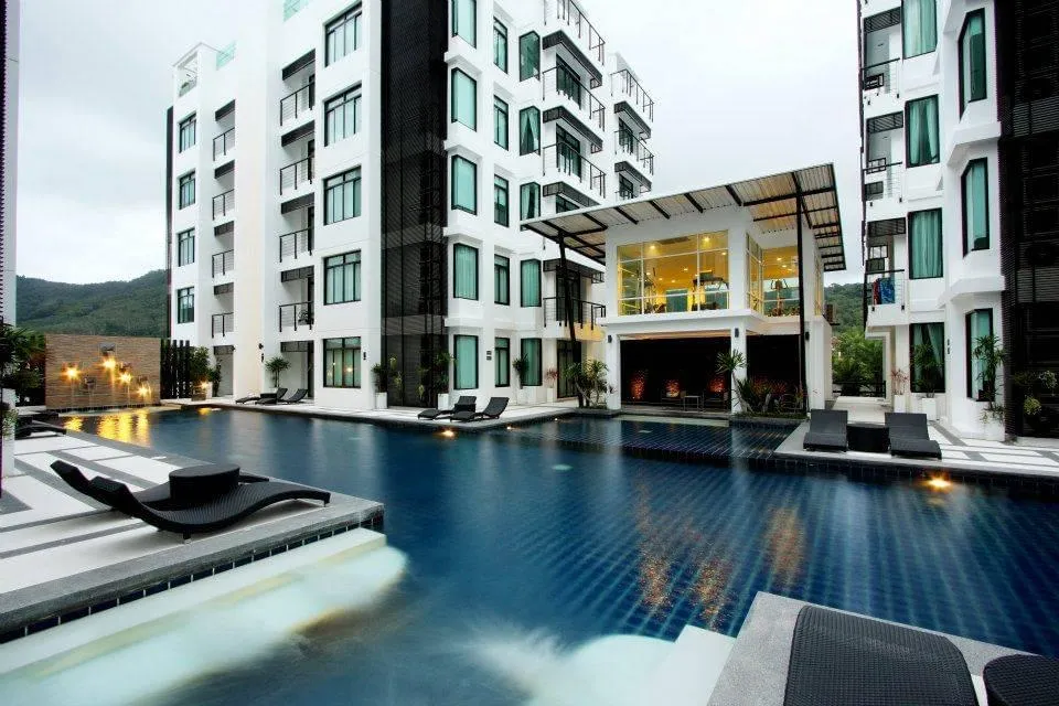 Property image - full photo 2