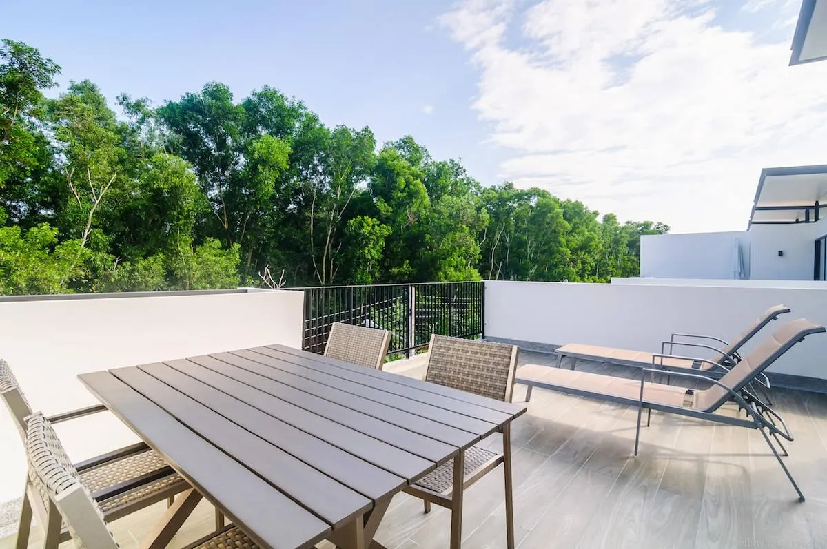 Property image - full photo 38