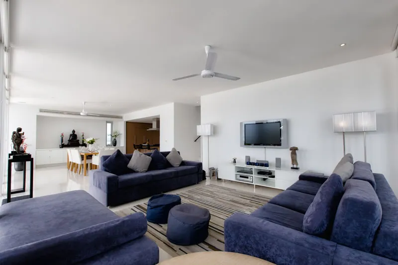 Property image - full photo 32
