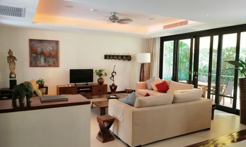 Spacious 4-Bedroom Villa, with pool view and near the sea in Chom Tawan project, on Bangtao/Laguna beach