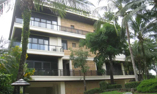 Роскошные апартаменты с 3 спальнями и с видом на сад, не далеко от моря в проекте Маантаван, на пляже Бангтао/Лагуна