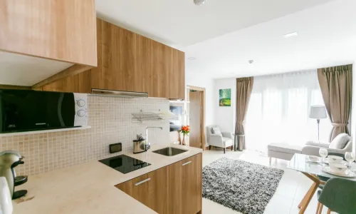 Прекрасные апартаменты с 2 спальнями и с видом на город в проекте Калипсо, на пляже Найхарн