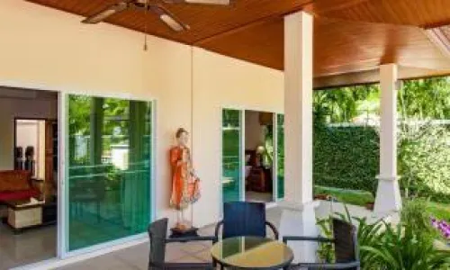 Комфортабельная вилла с 2 спальнями и с видом на бассейн, на пляже Найхарн