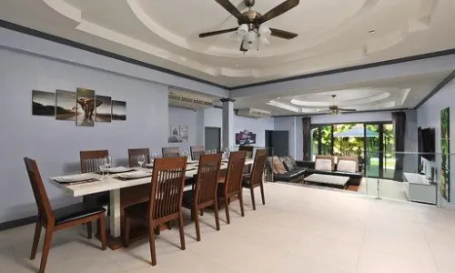 Сногсшибательная вилла с 5 спальнями и с видом на бассейн, на пляже Камала 