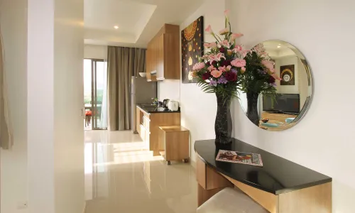 Великолепные апартаменты с 1 спальней и с видом на горы в проекте Сурин Сабай 2, на пляже Сурин