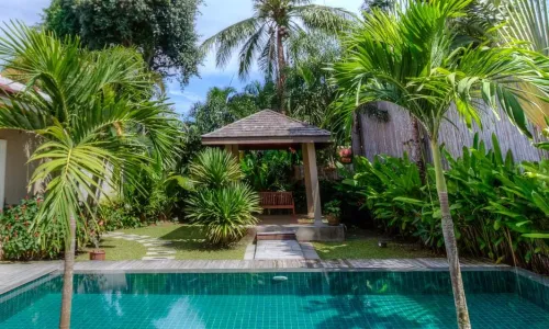 Восхитительная вилла с 3 спальнями и с видом на бассейн, на пляже Найхарн